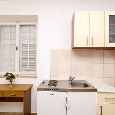 Guest House Kiko Pomena Quarto foto