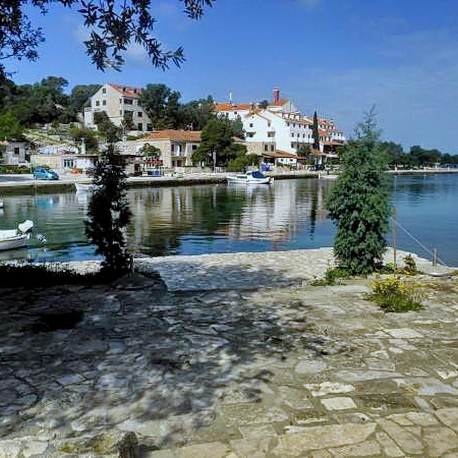 Guest House Kiko Pomena Exterior foto