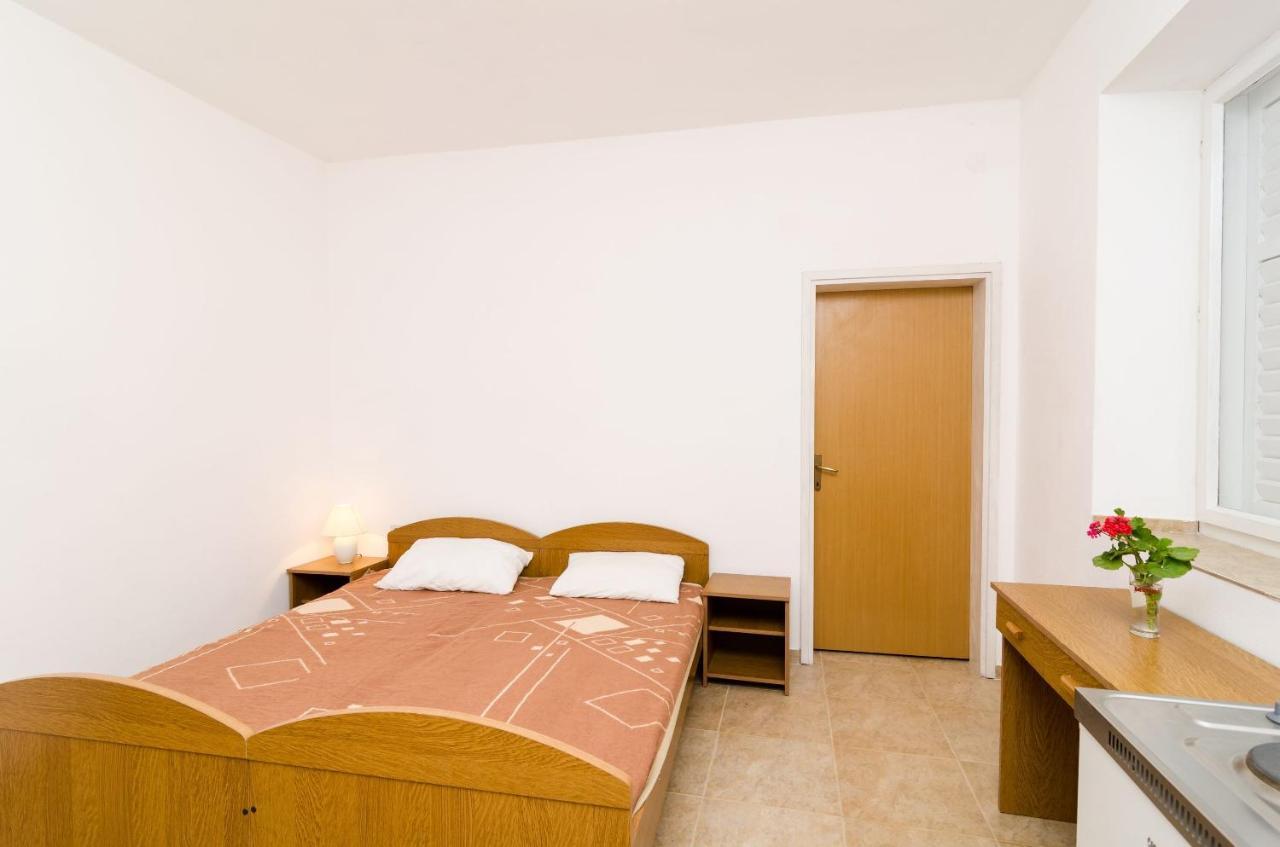 Guest House Kiko Pomena Quarto foto