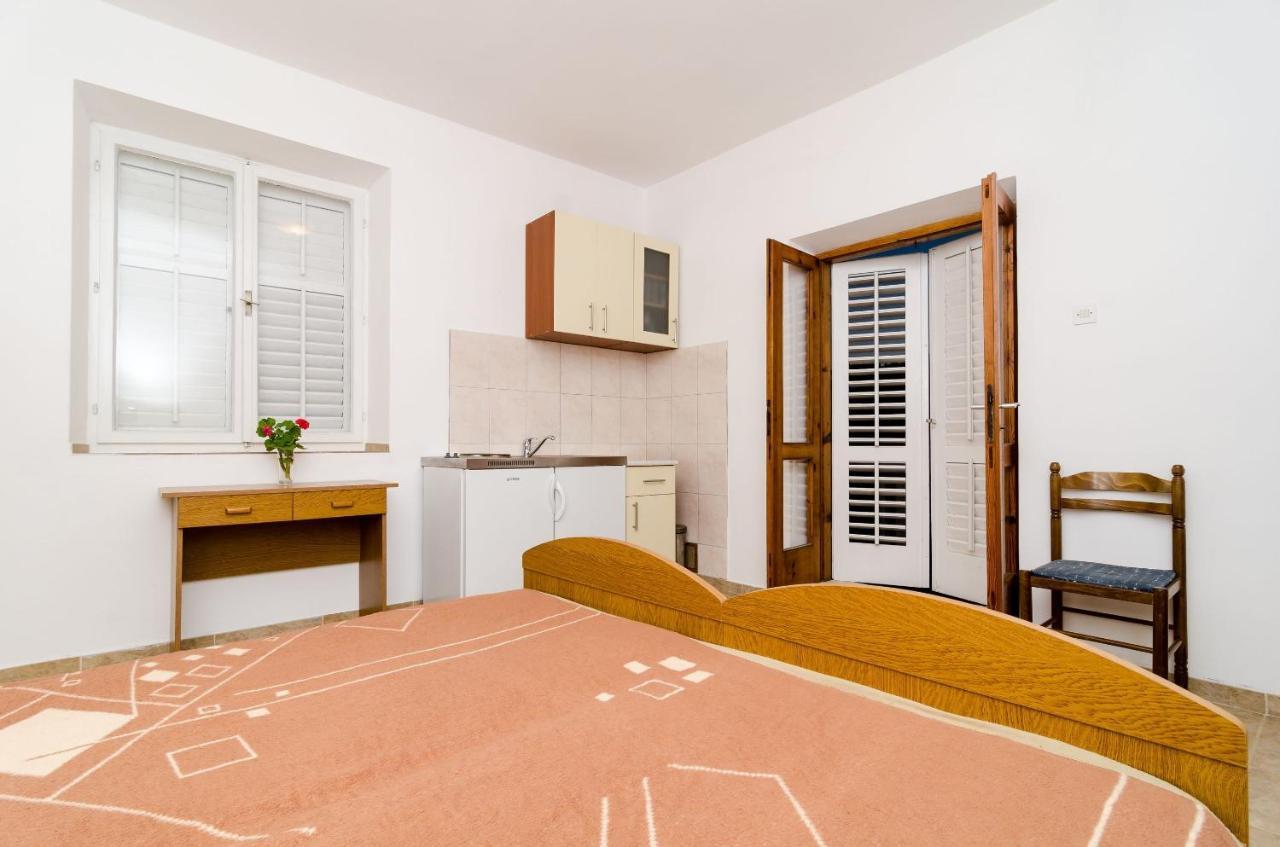 Guest House Kiko Pomena Quarto foto