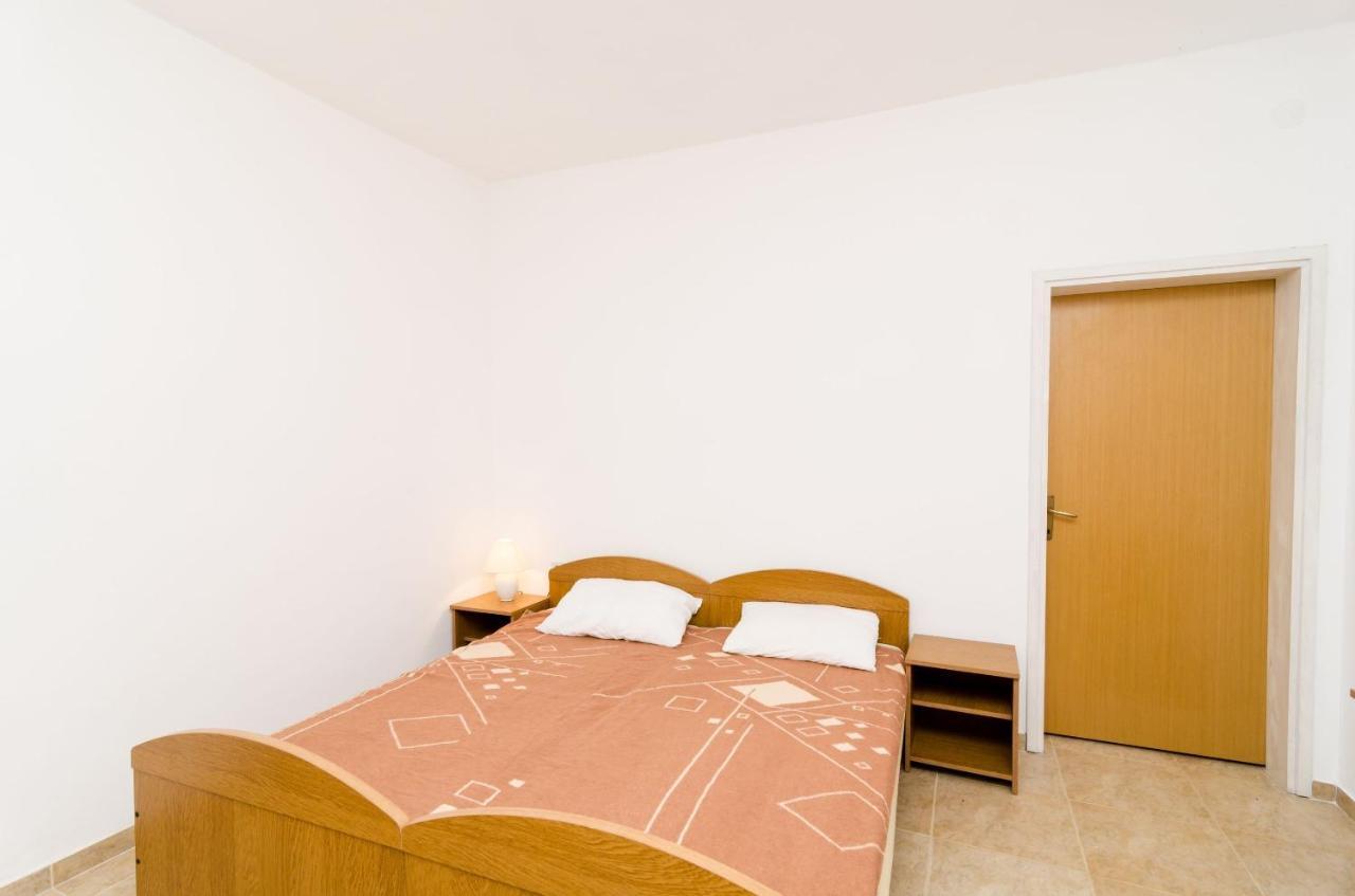 Guest House Kiko Pomena Quarto foto